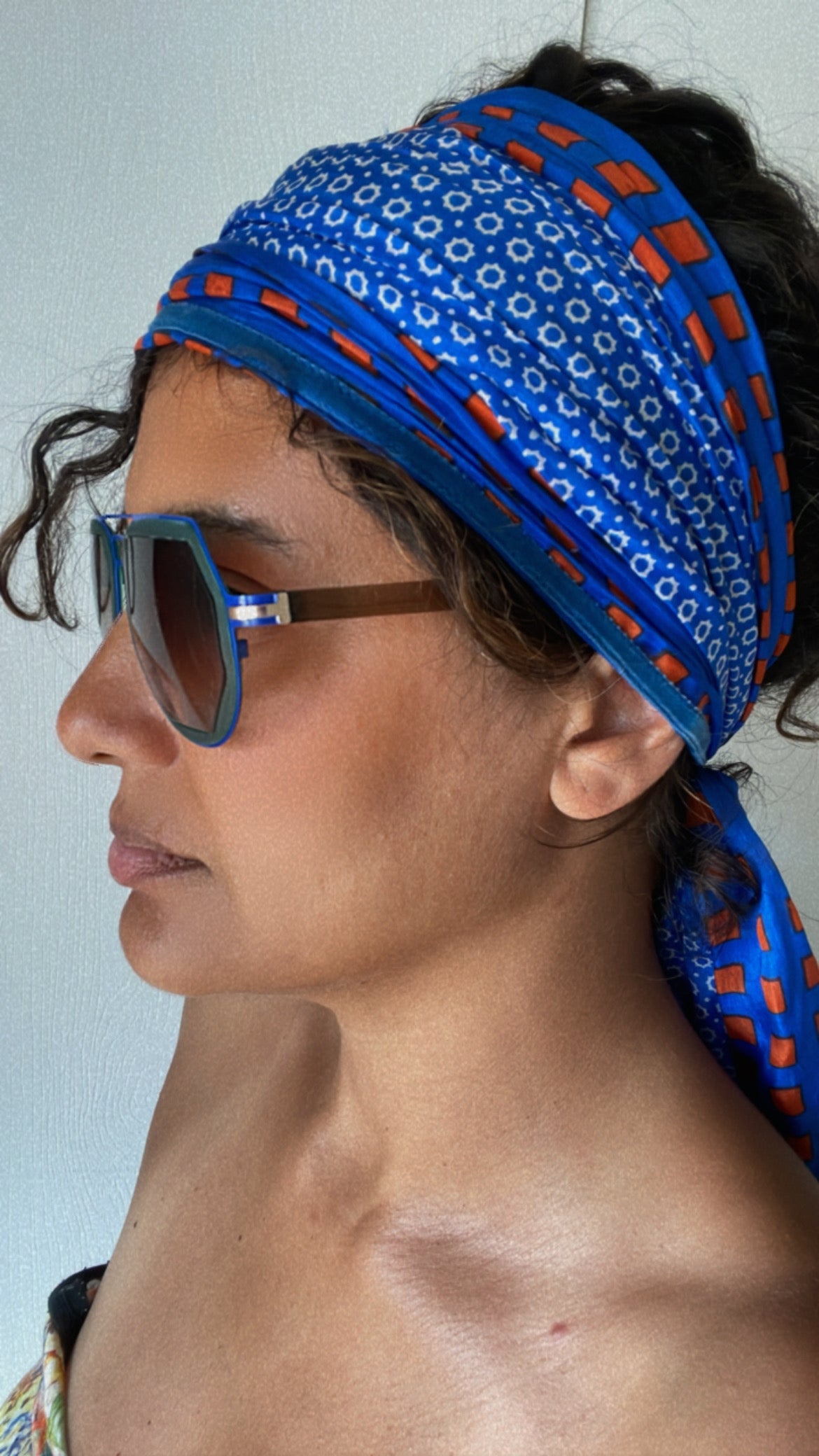 Foulard blu e arancio