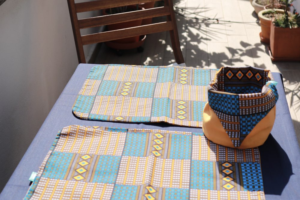 2 Placemats + 1 Double-sided African Wax Bread Holder